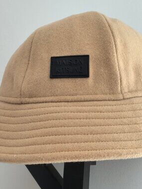 Maison Kitsune bucket hat
